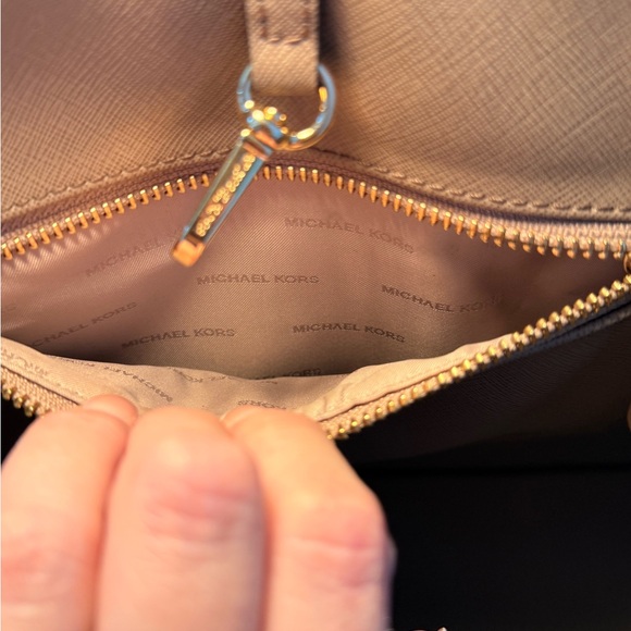 Michael Kors Brown Tote Bag with Gold Accents - Picture 6 of 9